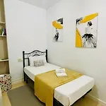 Carrerahouses Benilde Con Garaje Апартаменты *