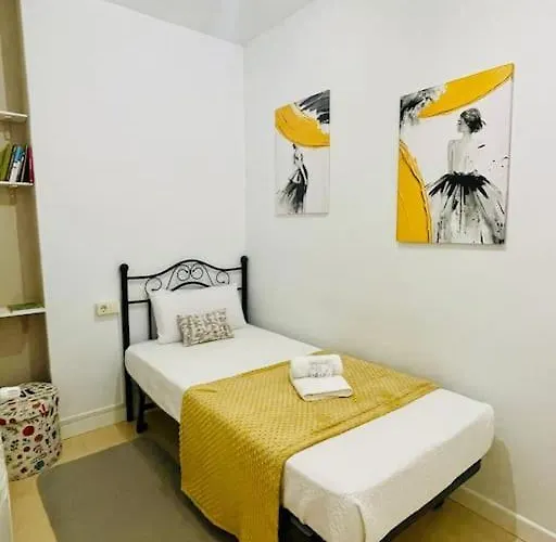 Carrerahouses Benilde Con Garaje Apartamento *