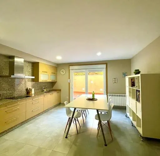 Carrerahouses Benilde Con Garaje Apartmán